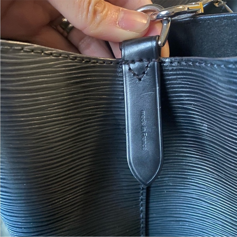 Louis Vuitton epi Noe bucket noir no strap just the top handle final sale - Picture 7 of 15
